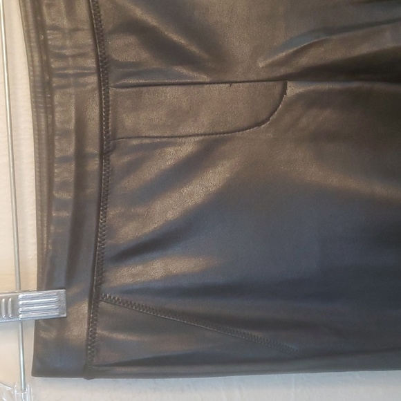 Aritzia Wilfred Free Faux Leather Leggings Size Medium - Picture 2 of 6